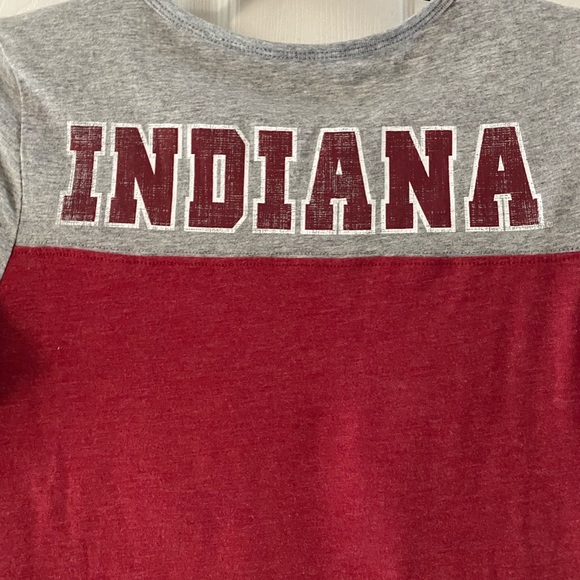 IU graphic tshirt, adorable, woman’s sz small, EUC - Picture 5 of 5